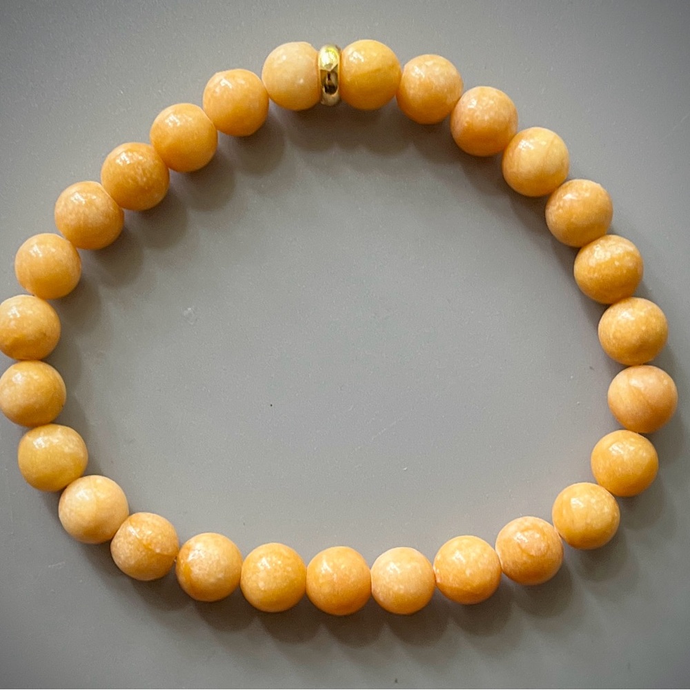 Yellow Jade Handcrafted Bead Bracelet - Picture 3 of 4